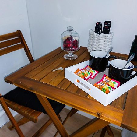 L'Essentiel - Tout Inclus ! Petit Dejeuner, Canal Plus, Netflix, Literie, Serviettes Rouen Exteriör bild